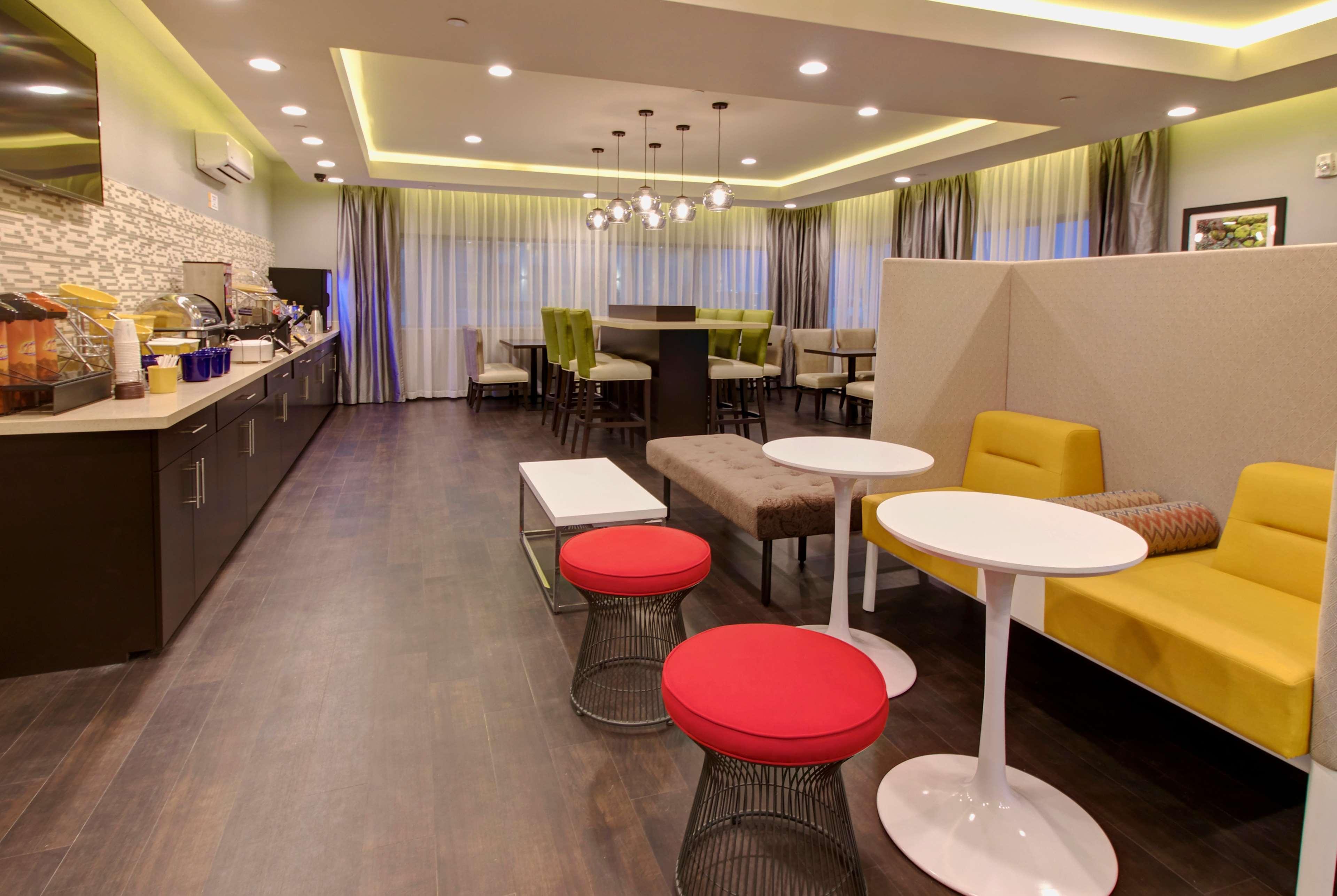 Days Inn & Suites By Wyndham Port Arthur Zewnętrze zdjęcie