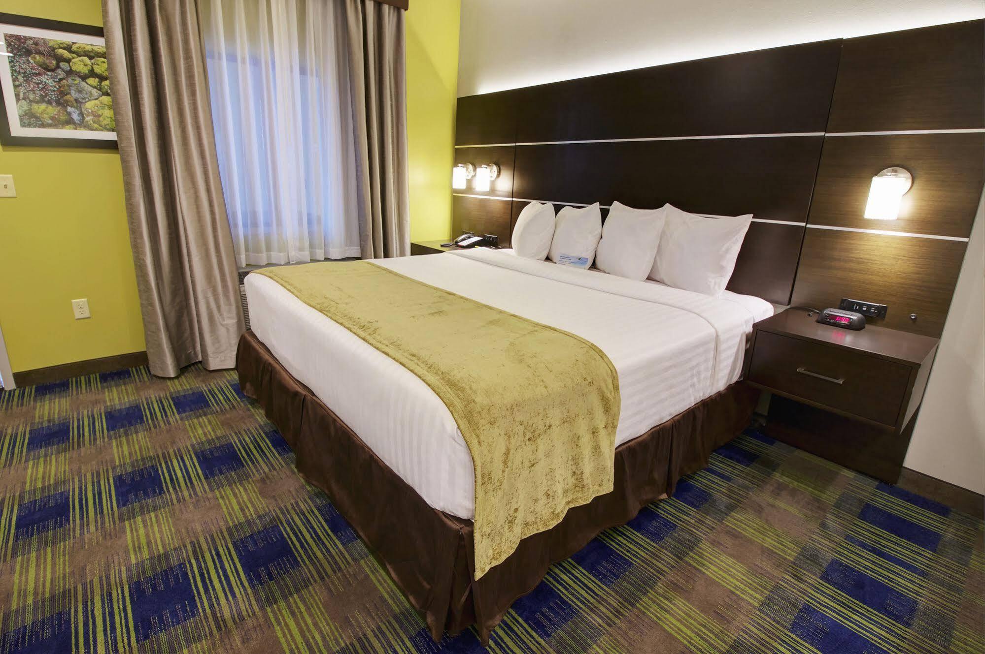 Days Inn & Suites By Wyndham Port Arthur Zewnętrze zdjęcie